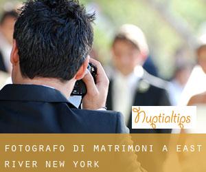 Fotografo di matrimoni a East River (New York)
