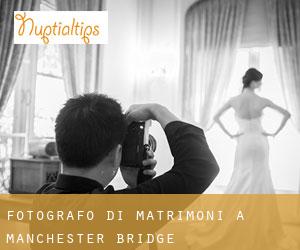 Fotografo di matrimoni a Manchester Bridge